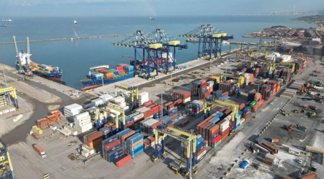 Abdulkadir Uraloğlu: Limanlarda elleçlenen yük ve konteyner miktarı arttı